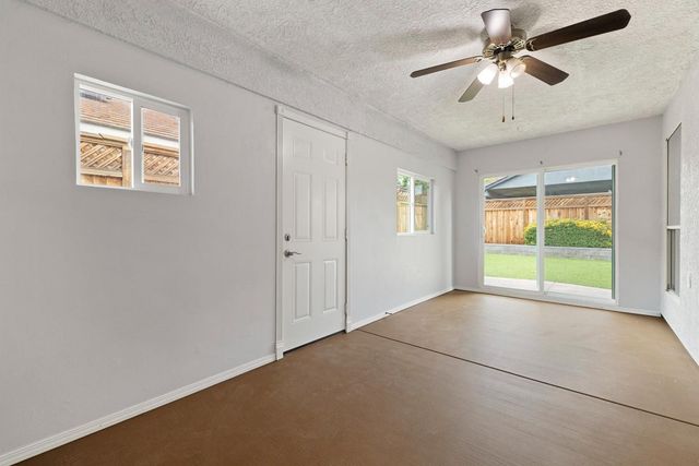 540 Morris Phelps Dr, Tracy, CA 95376