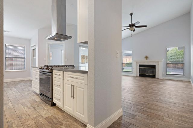 540 Morris Phelps Dr, Tracy, CA 95376