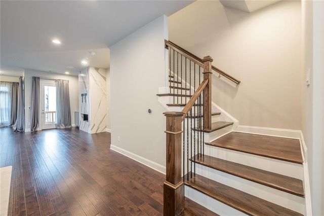 4216 Deming Circle, Atlanta, GA 30342