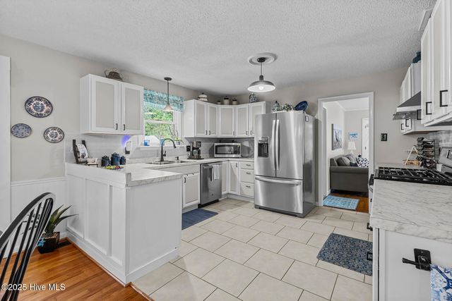 3012 Northwoods Drive, Jacksonville, NC 28540