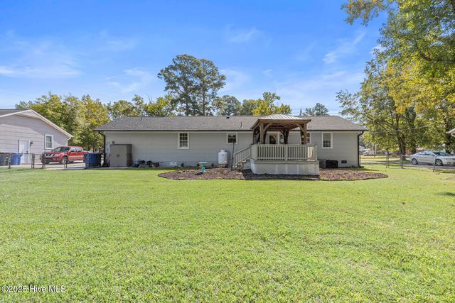 3012 Northwoods Drive, Jacksonville, NC 28540