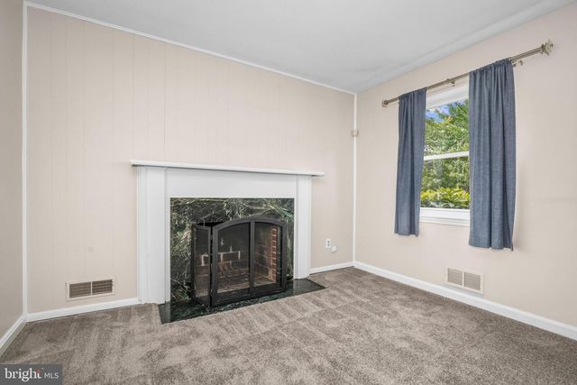 5803 DEWEY, Landover, MD 20785