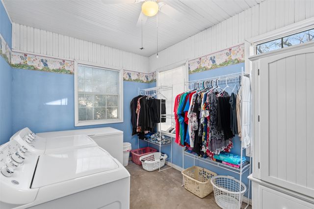 415 W Josephine Street, Weatherford, TX 76086