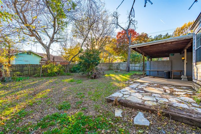 415 W Josephine Street, Weatherford, TX 76086