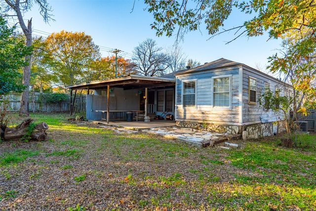 415 W Josephine Street, Weatherford, TX 76086