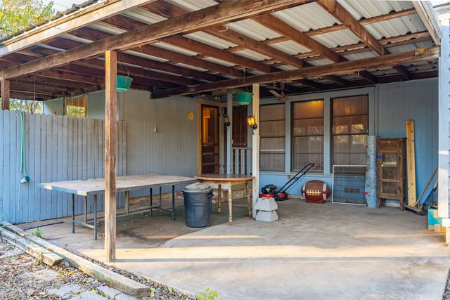 415 W Josephine Street, Weatherford, TX 76086