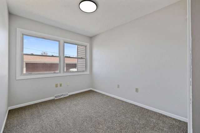 818 9th Street, Farmington, MN 55024
