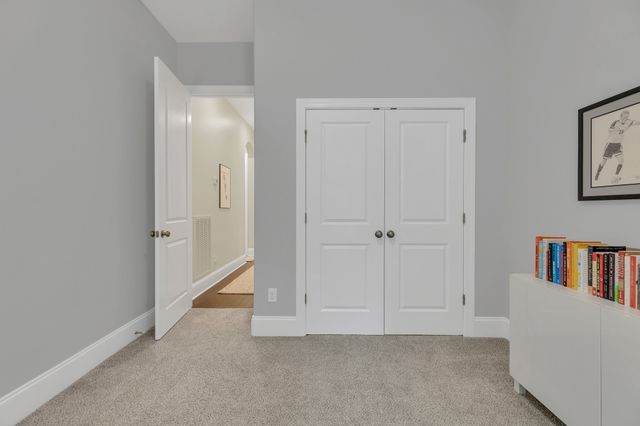 8040 Still Spring Ridge Dr, Nashville, TN 37221