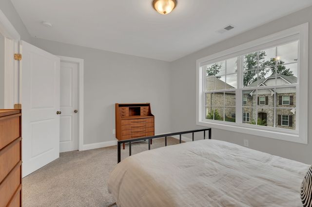 8040 Still Spring Ridge Dr, Nashville, TN 37221