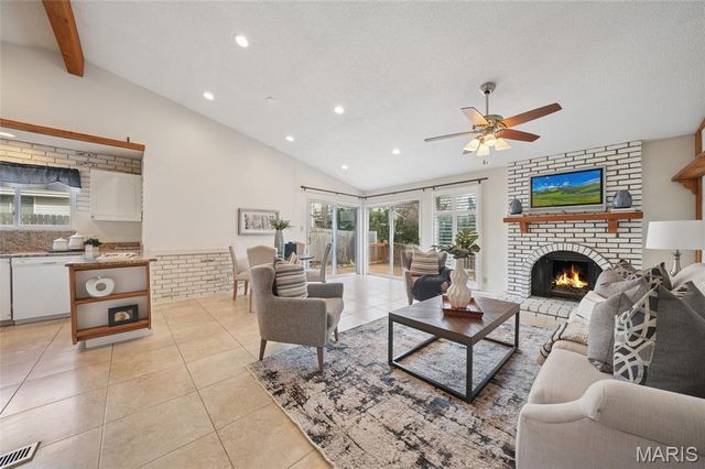 1152 Hollyberry Drive, Ballwin, MO 63021