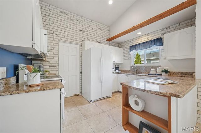 1152 Hollyberry Drive, Ballwin, MO 63021