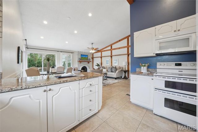 1152 Hollyberry Drive, Ballwin, MO 63021