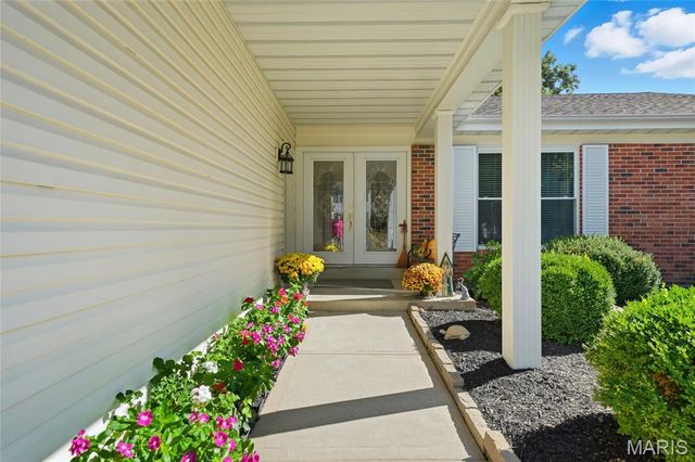 1152 Hollyberry Drive, Ballwin, MO 63021