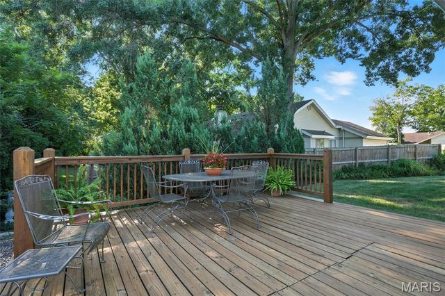 1152 Hollyberry Drive, Ballwin, MO 63021