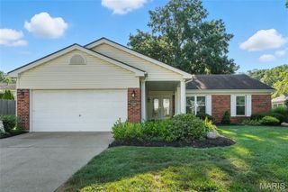 1152 Hollyberry Drive, Ballwin, MO 63021