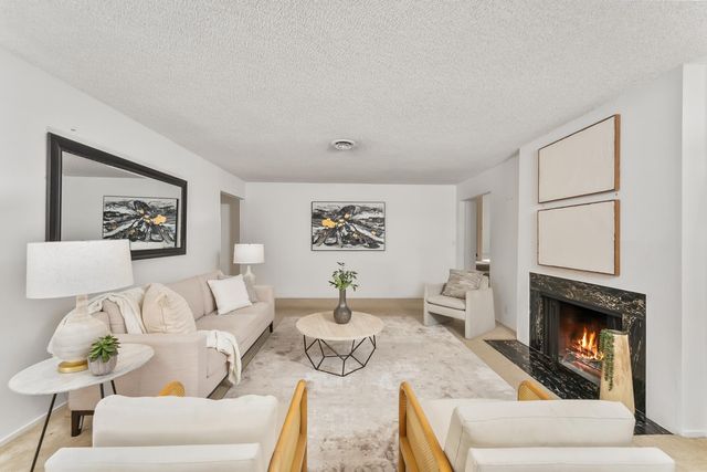 1258 Ridgeway Dr, Sacramento, CA 95822