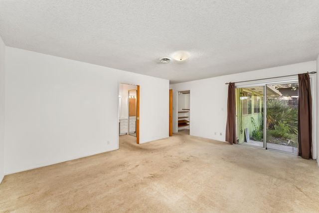 1258 Ridgeway Dr, Sacramento, CA 95822