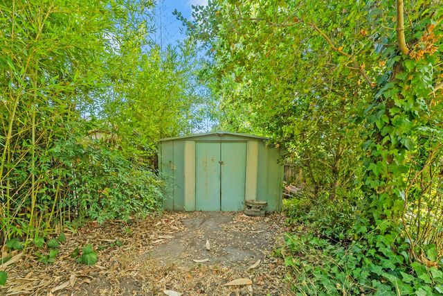 1258 Ridgeway Dr, Sacramento, CA 95822