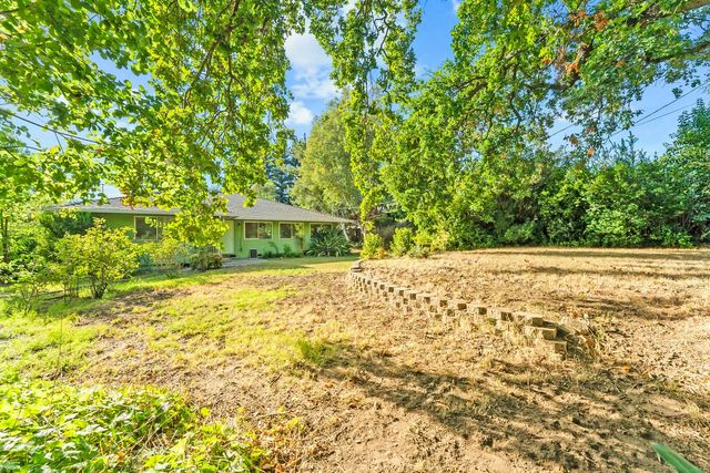 1258 Ridgeway Dr, Sacramento, CA 95822