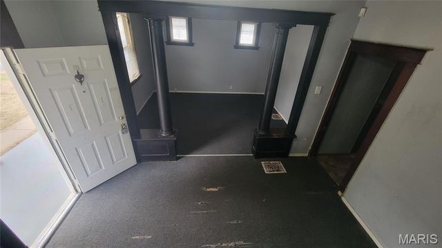 343 Midridge Drive, St Louis, MO 63137