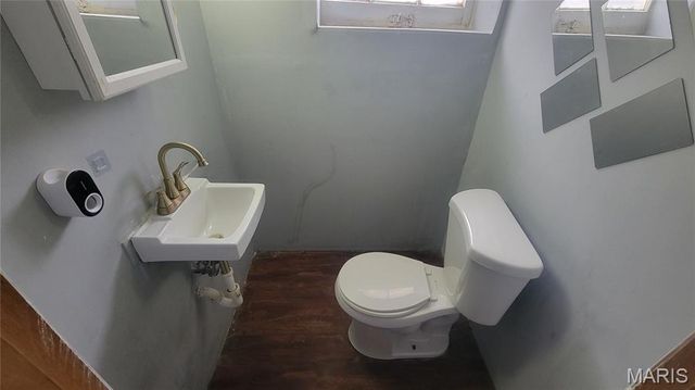 343 Midridge Drive, St Louis, MO 63137