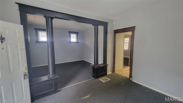 343 Midridge Drive, St Louis, MO 63137