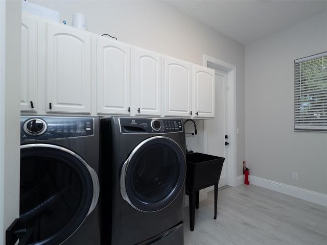 9651 NW 80TH AVENUE, Ocala, FL 34482