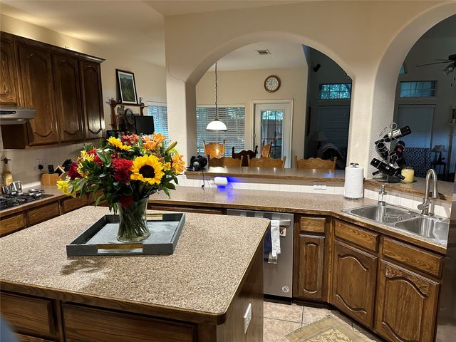 709 Ascot Park Drive, Mansfield, TX 76063