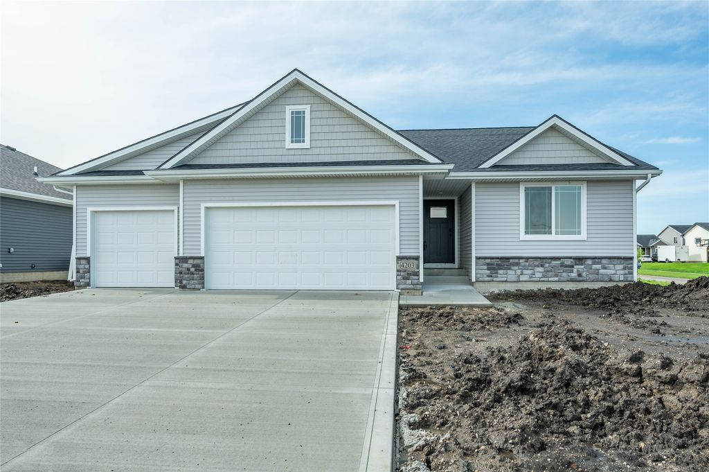 4203 NE 7th Street, Ankeny, IA 50021