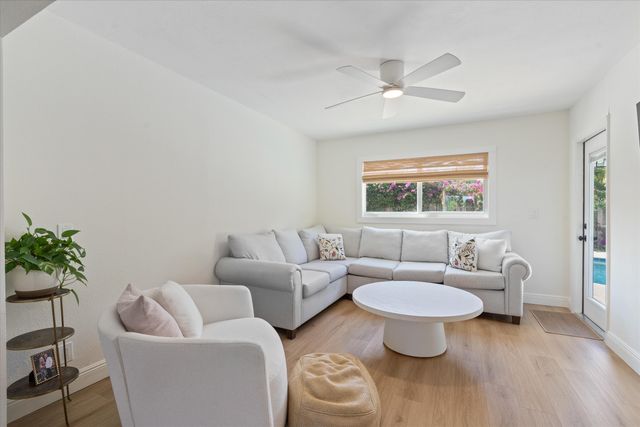 4921 NE 23rd Avenue, Lighthouse Point, FL 33064