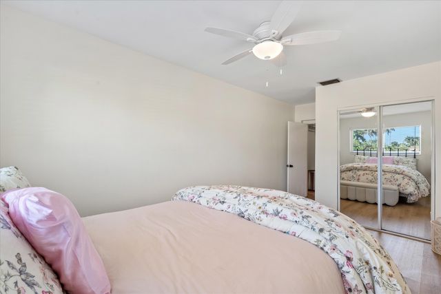 4921 NE 23rd Avenue, Lighthouse Point, FL 33064