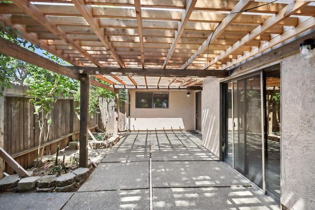 1211 Arthur St, Davis, CA 95616