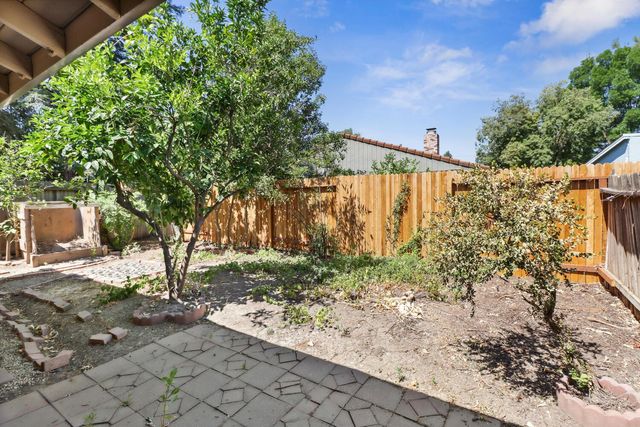 1211 Arthur St, Davis, CA 95616