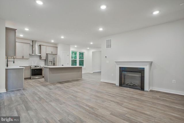 4908 OLIVE ST, Shady Side, MD 20764