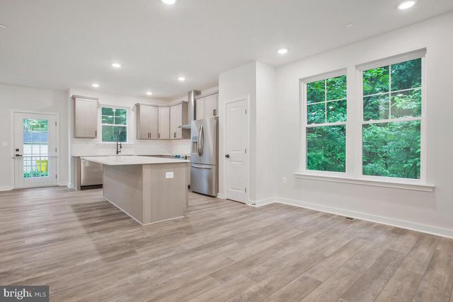 4908 OLIVE ST, Shady Side, MD 20764