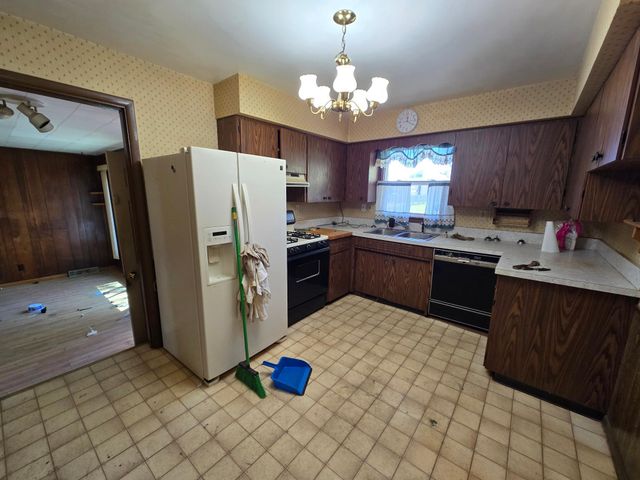 31 1st Street N, Waite Park, MN 56387