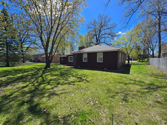 31 1st Street N, Waite Park, MN 56387