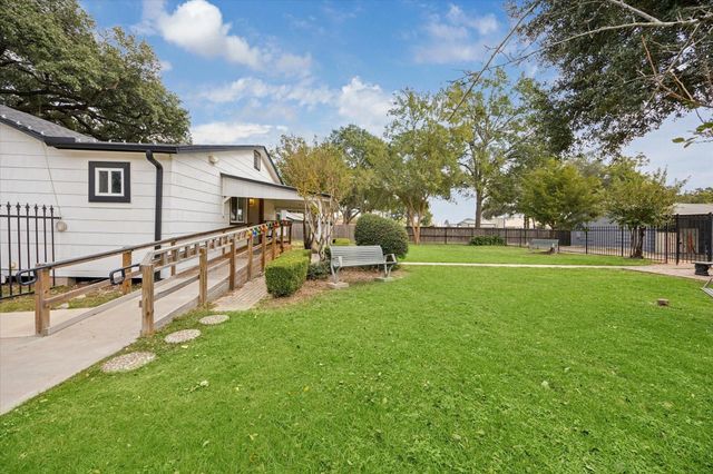 5225 E 5th Street, Katy, TX 77493