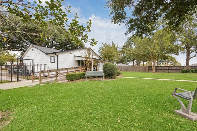 5225 E 5th Street, Katy, TX 77493