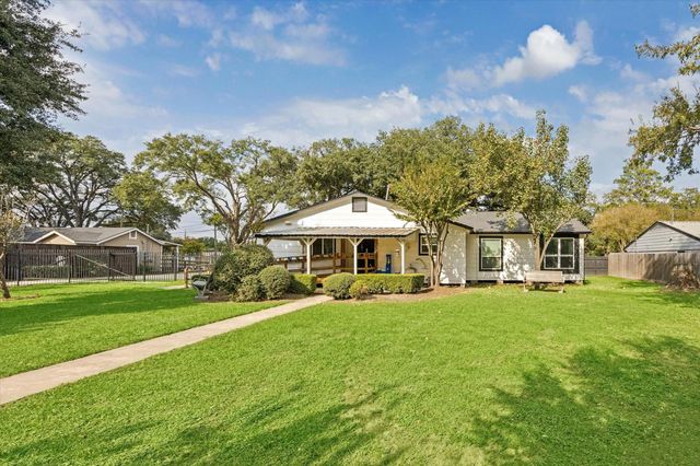 5225 E 5th Street, Katy, TX 77493