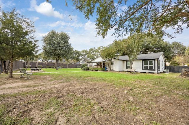 5225 E 5th Street, Katy, TX 77493