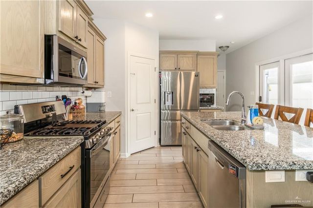 5613 Escondido Pass, Mcallen, TX 78504