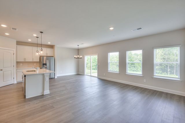 4952 Leesa Ann Ln, Hermitage, TN 37076