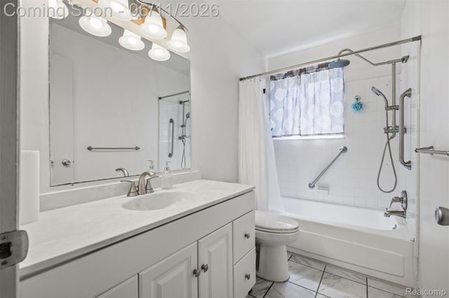 9921 Allen Pointe Drive 4, Allen Park, MI 48101