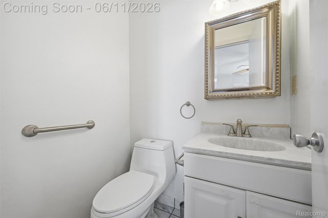 9921 Allen Pointe Drive 4, Allen Park, MI 48101