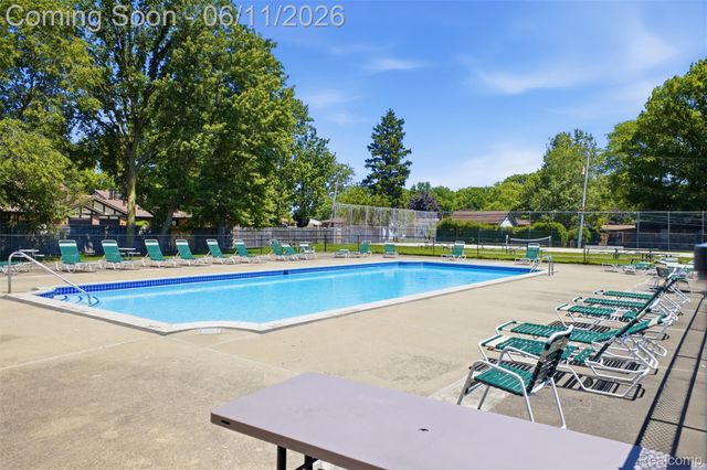 9921 Allen Pointe Drive 4, Allen Park, MI 48101