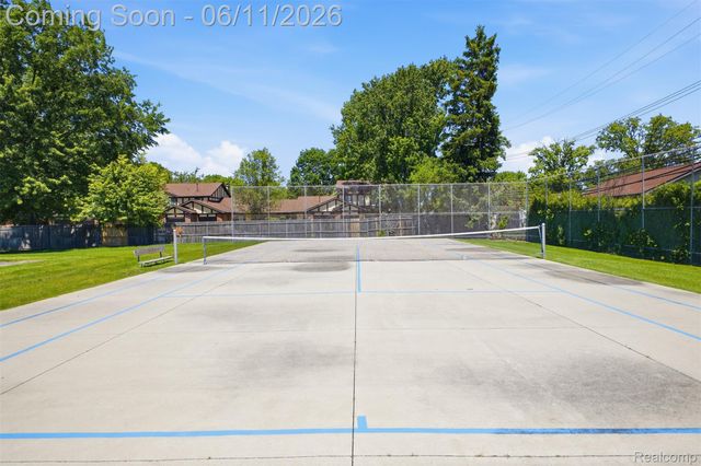 9921 Allen Pointe Drive 4, Allen Park, MI 48101