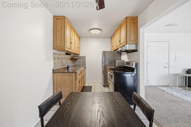 9921 Allen Pointe Drive 4, Allen Park, MI 48101
