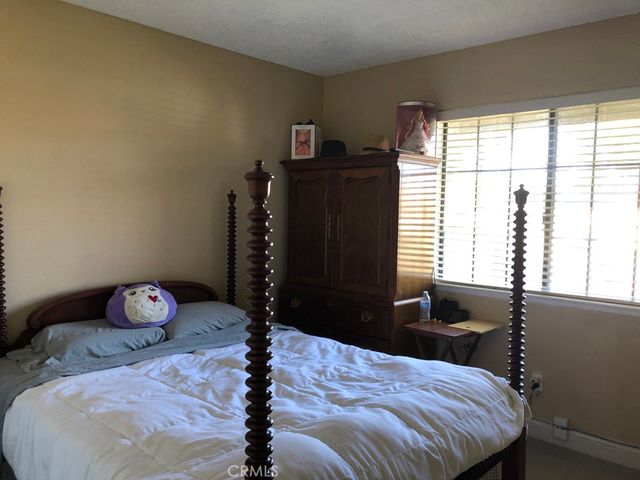 8864 Haskell, Riverside, CA 92503