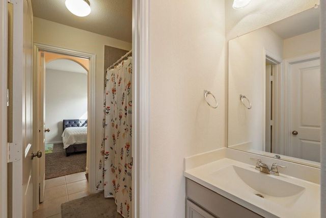 4027 Flowstone LN, Round Rock, TX 78681